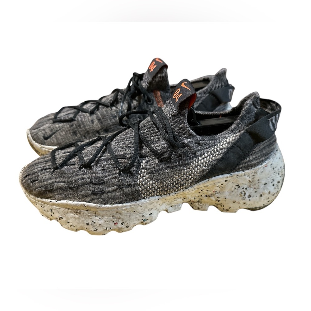 Nike Men's Space Hippie 04
CZ6398-002 Iron Grey/Dust
Black size 7.5
